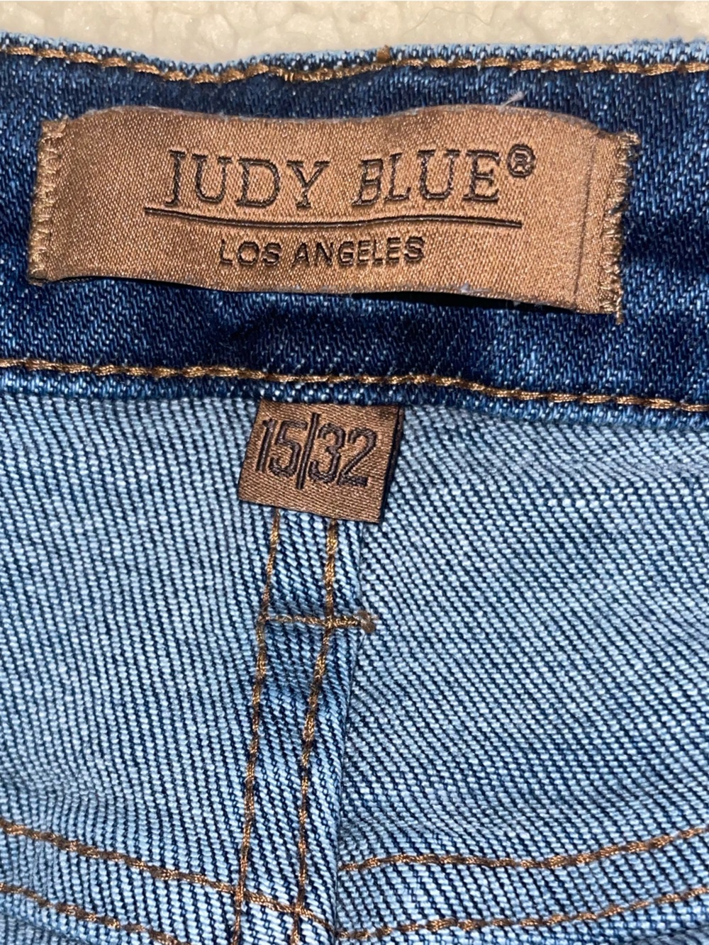 Judy Blue Dottie high rise button fly wide leg cropped jeans. Size 15/32 - Picture 10 of 12